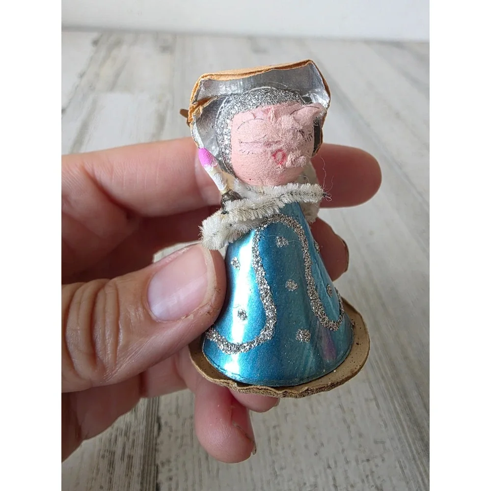 unbranded vintage putz